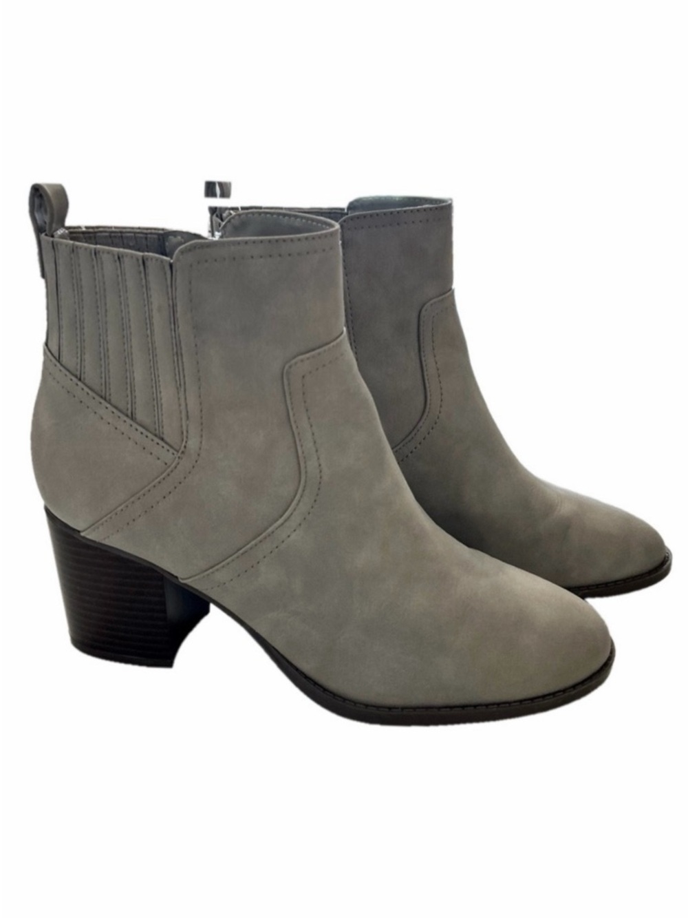 Bandolino Denyse Grey Size 9 Boots Heeled Ankle Booties EUC